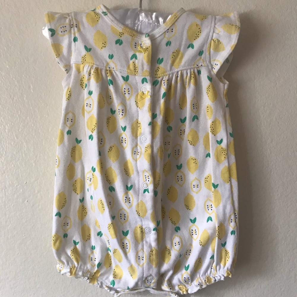 3/$25 Carter’s Lemon Onesie 9m